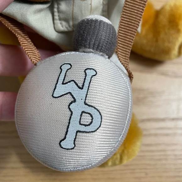 Safari Winnie the Pooh Plush Walt Disney World Animal Kingdom Park Exclusive - Picture 4 of 9